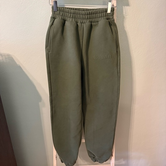 Comfrt Pants - Comfrt Olive Green Signature Jogger Sweatpants Size XS